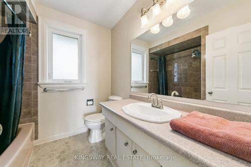 2175 Denise Road, Mississauga, ON - Indoor Photo Showing Bathroom