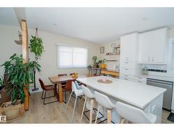 7807 132 AV NW  Edmonton, AB T5C 2B2