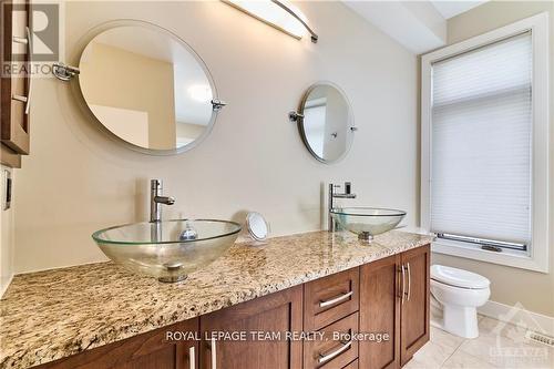 10 - 800 Melwood Avenue, Ottawa, ON - Indoor Photo Showing Bathroom