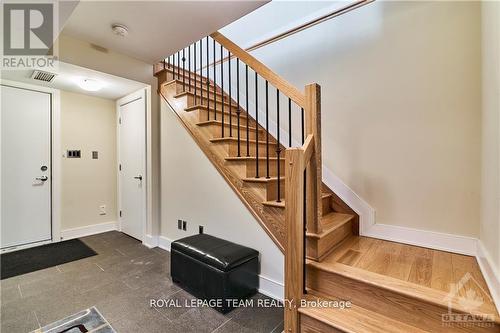 10 - 800 Melwood Avenue, Ottawa, ON - Indoor Photo Showing Other Room