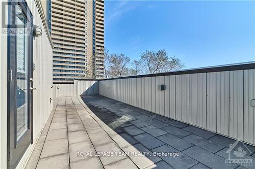 10 - 800 Melwood Avenue, Ottawa, ON - Outdoor
