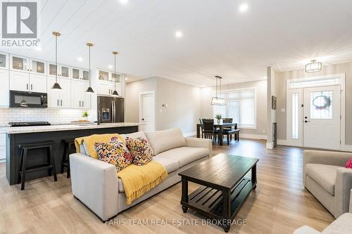 16 Tall Pines Drive, Tiny, ON 
