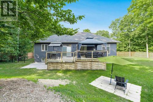 16 Tall Pines Drive, Tiny, ON 