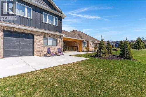 2 Cloverlea Crescent, St. George, ON - Outdoor