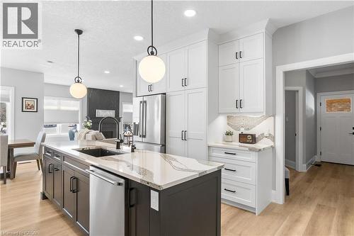 2 Cloverlea Crescent, St. George, ON - Indoor Photo Showing Kitchen With Upgraded Kitchen