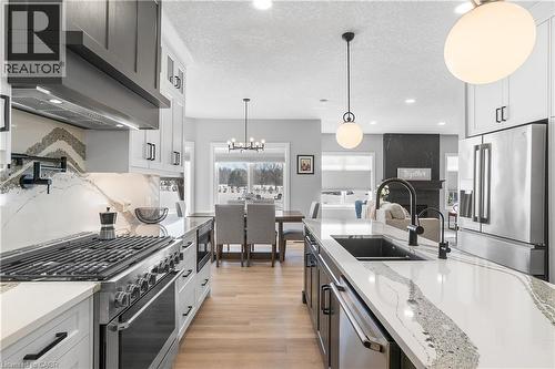 2 Cloverlea Crescent, St. George, ON - Indoor Photo Showing Kitchen With Double Sink With Upgraded Kitchen