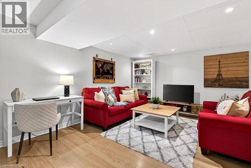2233 Melissa Crescent, Burlington, ON - Indoor Photo Showing Living Room