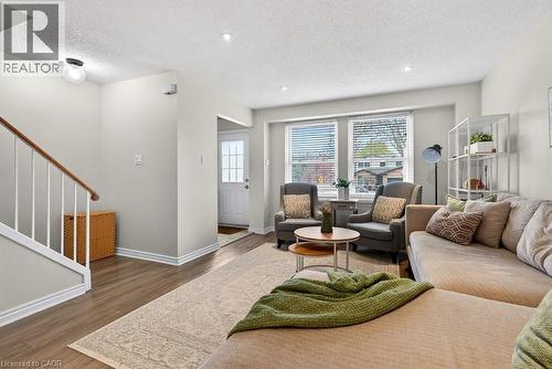2233 Melissa Crescent, Burlington, ON - Indoor Photo Showing Living Room