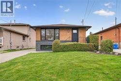 201 RIDGE Street  Hamilton, ON L9A 2X6