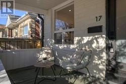 17 CRISCOE STREET  Toronto, ON M6N 3Y8
