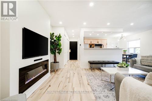 4 - 608 GREY STREET  Brantford, ON N3S 4Y1