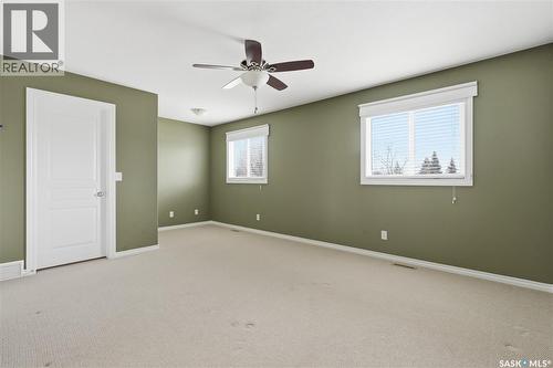 375 Pickard Way N, Regina, SK - Indoor Photo Showing Other Room