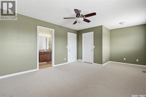 375 Pickard Way N, Regina, SK - Indoor Photo Showing Other Room