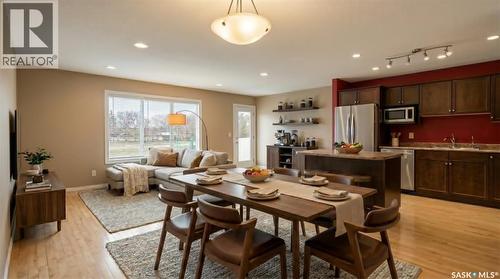 375 Pickard Way N, Regina, SK - Indoor Photo Showing Dining Room