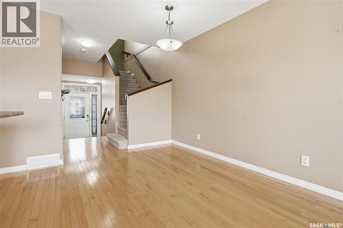 375 Pickard Way N, Regina, SK - Indoor Photo Showing Other Room