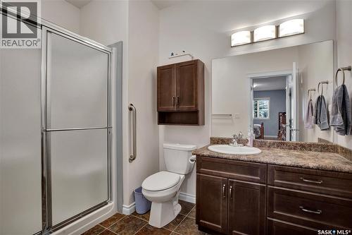 44 100 Brooklyn Lane, Warman, SK - Indoor Photo Showing Bathroom