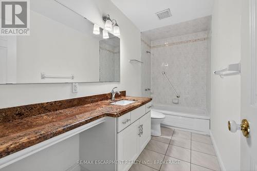 5114 Mount Nemo Crescent, Burlington, ON - Indoor Photo Showing Bathroom