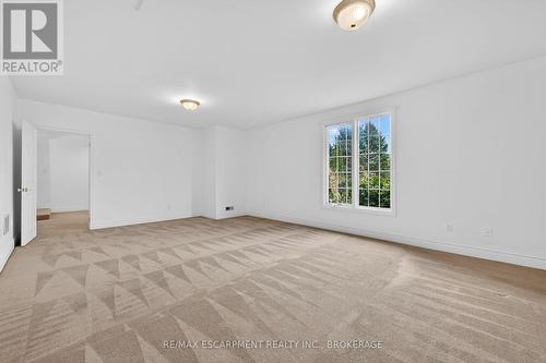 5114 Mount Nemo Crescent, Burlington, ON - Indoor Photo Showing Other Room
