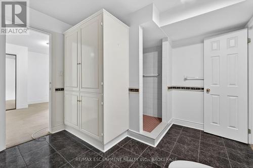 5114 Mount Nemo Crescent, Burlington, ON - Indoor Photo Showing Other Room