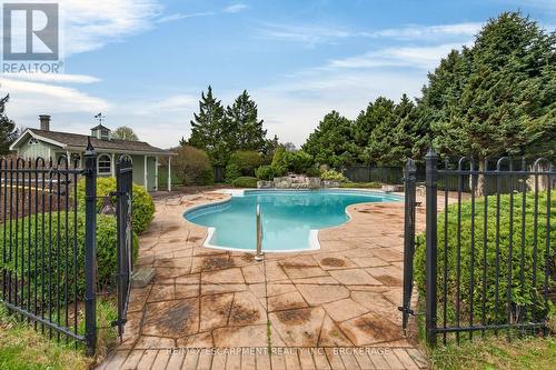 5114 Mount Nemo Crescent, Burlington, ON - Outdoor With In Ground Pool With Deck Patio Veranda