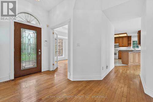 5114 Mount Nemo Crescent, Burlington, ON - Indoor Photo Showing Other Room