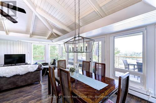50 Greensview Drive, Kitchener, ON - Indoor Photo Showing Dining Room