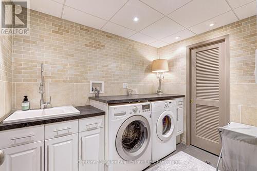 50 Greensview Drive, Kitchener, ON - Indoor Photo Showing Laundry Room