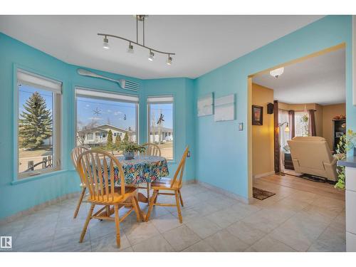 4231 39 Av, Leduc, AB - Indoor Photo Showing Dining Room