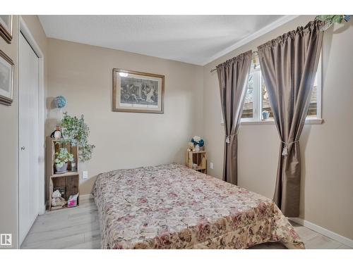 4231 39 Av, Leduc, AB - Indoor Photo Showing Bedroom