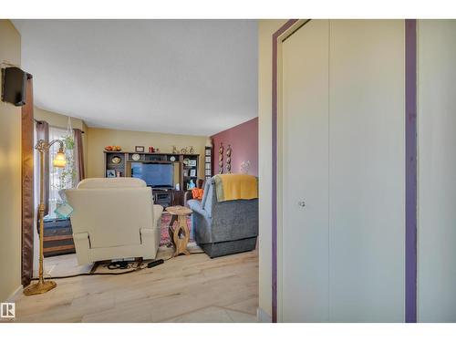 4231 39 Av, Leduc, AB - Indoor