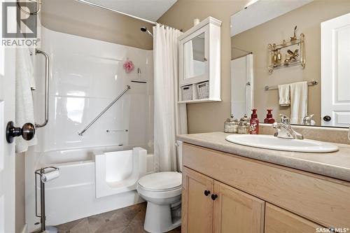 3 4101 Preston Crescent, Regina, SK - Indoor Photo Showing Bathroom
