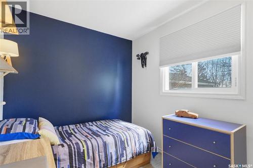 25 Tupper Crescent, Saskatoon, SK - Indoor Photo Showing Bedroom