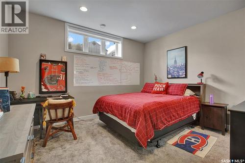 522 Hastings Crescent, Saskatoon, SK - Indoor Photo Showing Bedroom