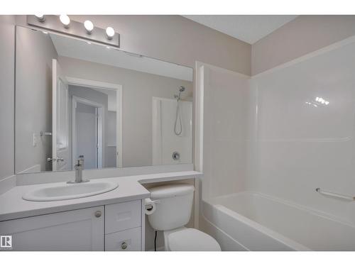 2329 29A Av Nw, Edmonton, AB 