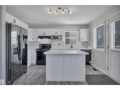2329 29A Av Nw, Edmonton, AB 