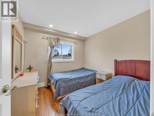 2848 Southridge, Windsor, ON - Indoor Photo Showing Bedroom