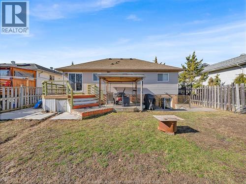 2848 Southridge, Windsor, ON - Outdoor