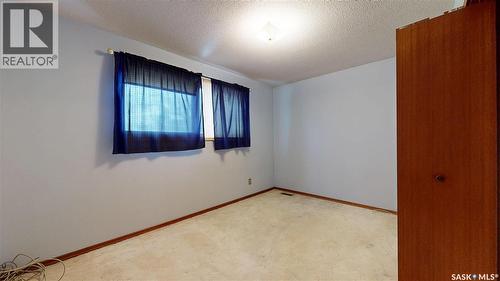 114 Windfield Road, Regina, SK - Indoor Photo Showing Other Room