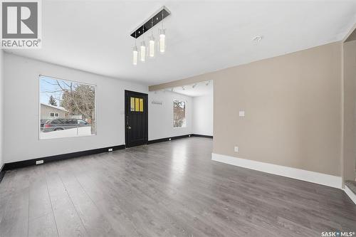 537 7Th Street E, Prince Albert, SK - Indoor