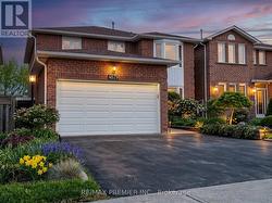 4579 GUILDWOOD WAY  Mississauga, ON L5R 1Z2