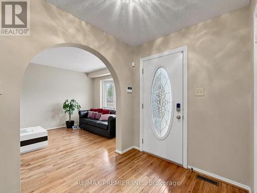 4579 Guildwood Way, Mississauga, ON - Indoor Photo Showing Other Room