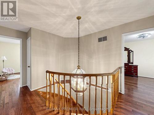 4579 Guildwood Way, Mississauga, ON - Indoor Photo Showing Other Room