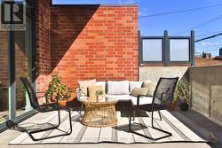 103 - 245 PERTH AVENUE Toronto, ON M6P 3X9
