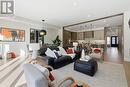 10 Brant Avenue, Mississauga, ON  - Indoor Photo Showing Living Room 