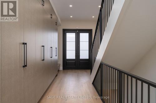 10 Brant Avenue, Mississauga, ON - Indoor Photo Showing Bedroom