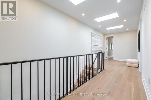10 Brant Avenue, Mississauga, ON - Indoor Photo Showing Bedroom