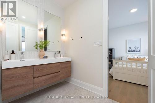 10 Brant Avenue, Mississauga, ON - Indoor Photo Showing Gym Room