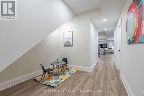 10 Brant Avenue, Mississauga, ON - Indoor Photo Showing Bathroom