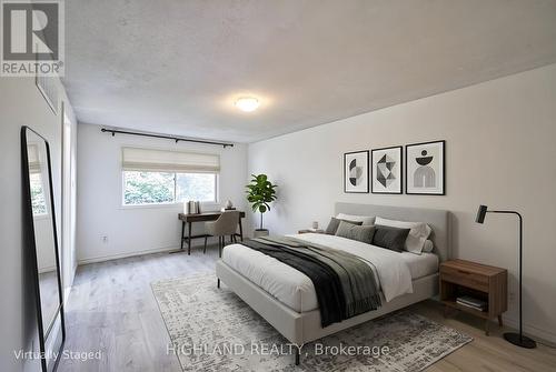 6455 Tisler Crescent, Mississauga, ON - Indoor Photo Showing Bedroom
