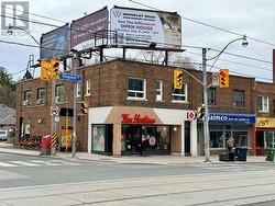 637 KINGSTON ROAD Toronto, ON M4E 1R3